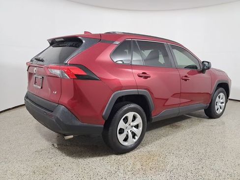 Used 2020 Toyota RAV4 LE image 5