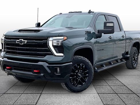 Used 2025 Chevrolet Silverado 2500 LT w/ Trail Boss Package image 1