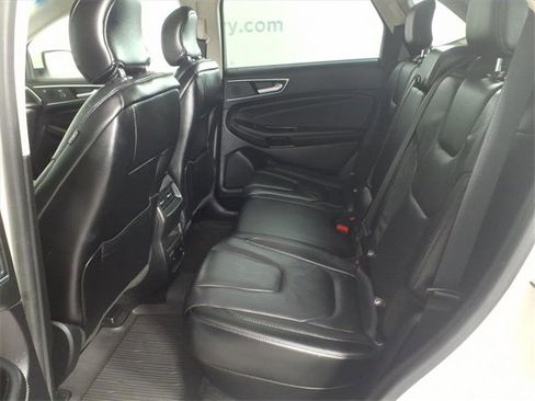 Used 2019 Ford Edge Titanium w/ Cold Weather Package image 15
