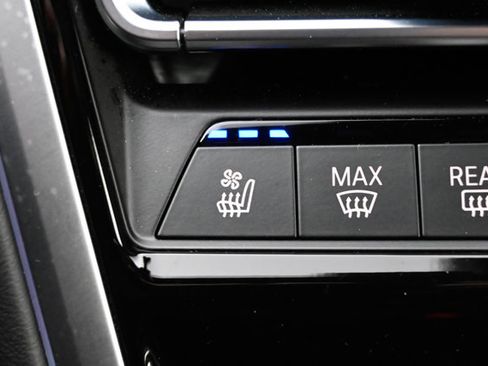 Used 2022 BMW M8 Gran Coupe xDrive Competition w/ M Carbon Exterior Package image 22