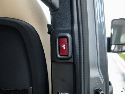 Used 2025 Mercedes-Benz Sprinter 3500 image 68