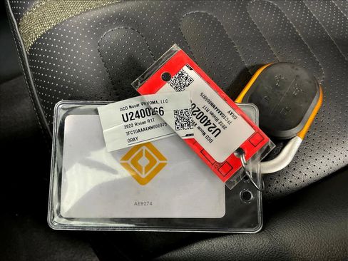 Used 2022 Rivian R1T Adventure image 31