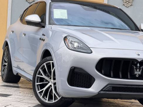Used 2023 Maserati Grecale Modena AWD/4WD image 4