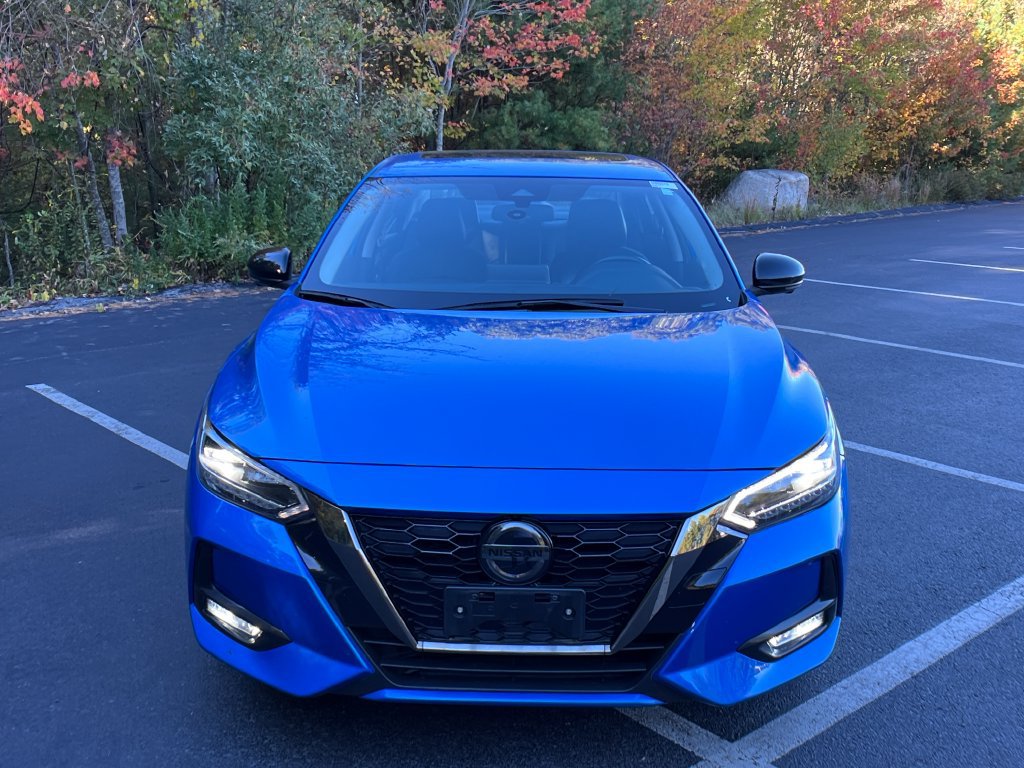 Used 2022 Nissan Sentra SR w/ SR Premium Package FWD image 8