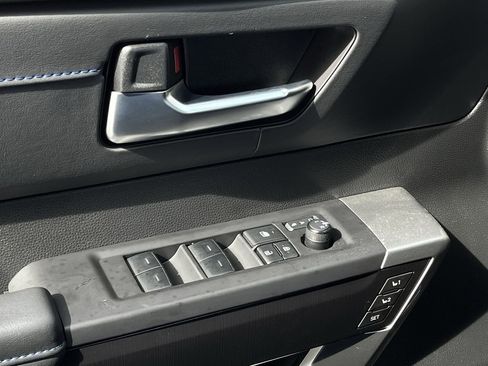 Used 2025 Toyota Tundra Platinum image 21