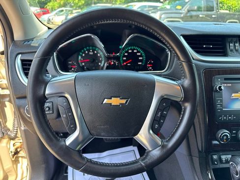 Used 2015 Chevrolet Traverse LT AWD/4WD image 28