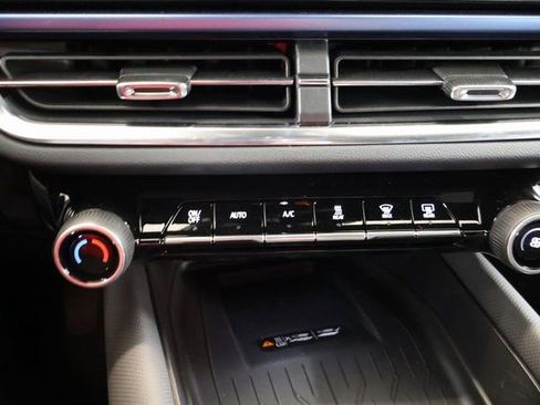 New 2026 Chevrolet Equinox EV LT image 19