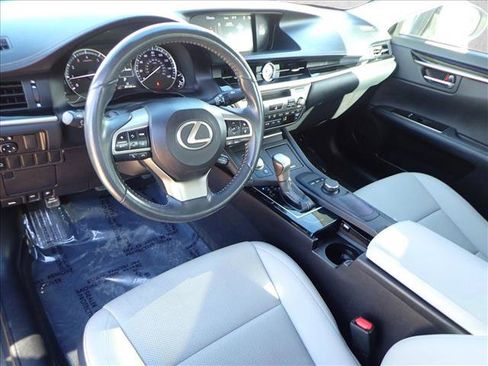 Used 2018 Lexus ES 350 image 9