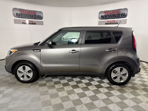 Used 2016 Kia Soul Base image 6