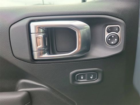 New 2026 Jeep Gladiator Sport image 16