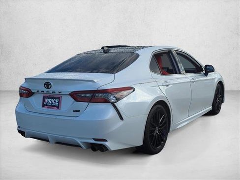 Used 2022 Toyota Camry XSE image 4