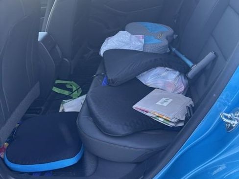 Used 2025 Chevrolet Trax RS w/ Sunroof Package image 8