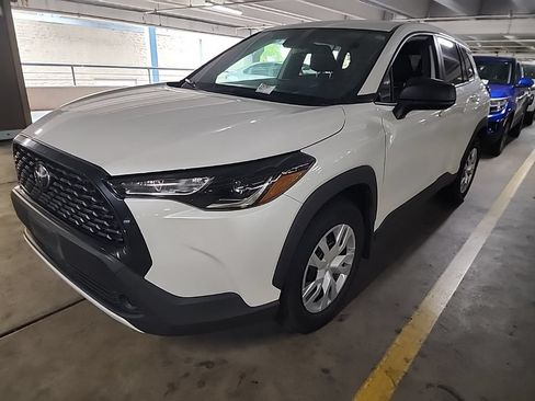 Used 2022 Toyota Corolla Cross L FWD image 5