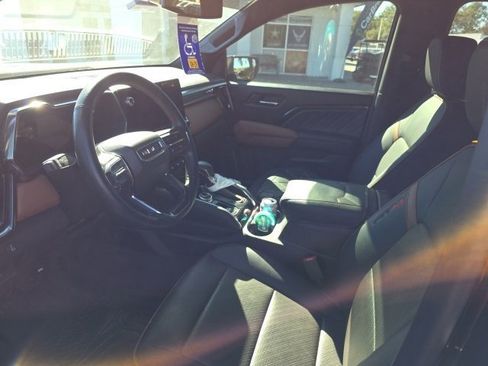 Certified 2024 GMC Canyon AT4 w/ AT4 Premium Package image 10