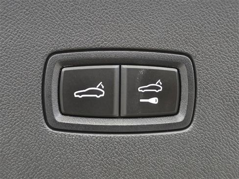 Used 2024 Porsche Cayenne Turbo GT image 29