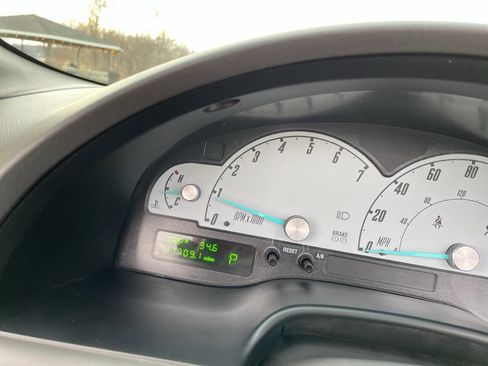 Used 2002 Ford Thunderbird Deluxe image 56