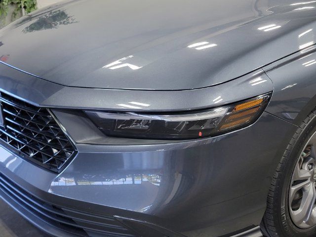 Certified 2024 Honda Accord EX image 9