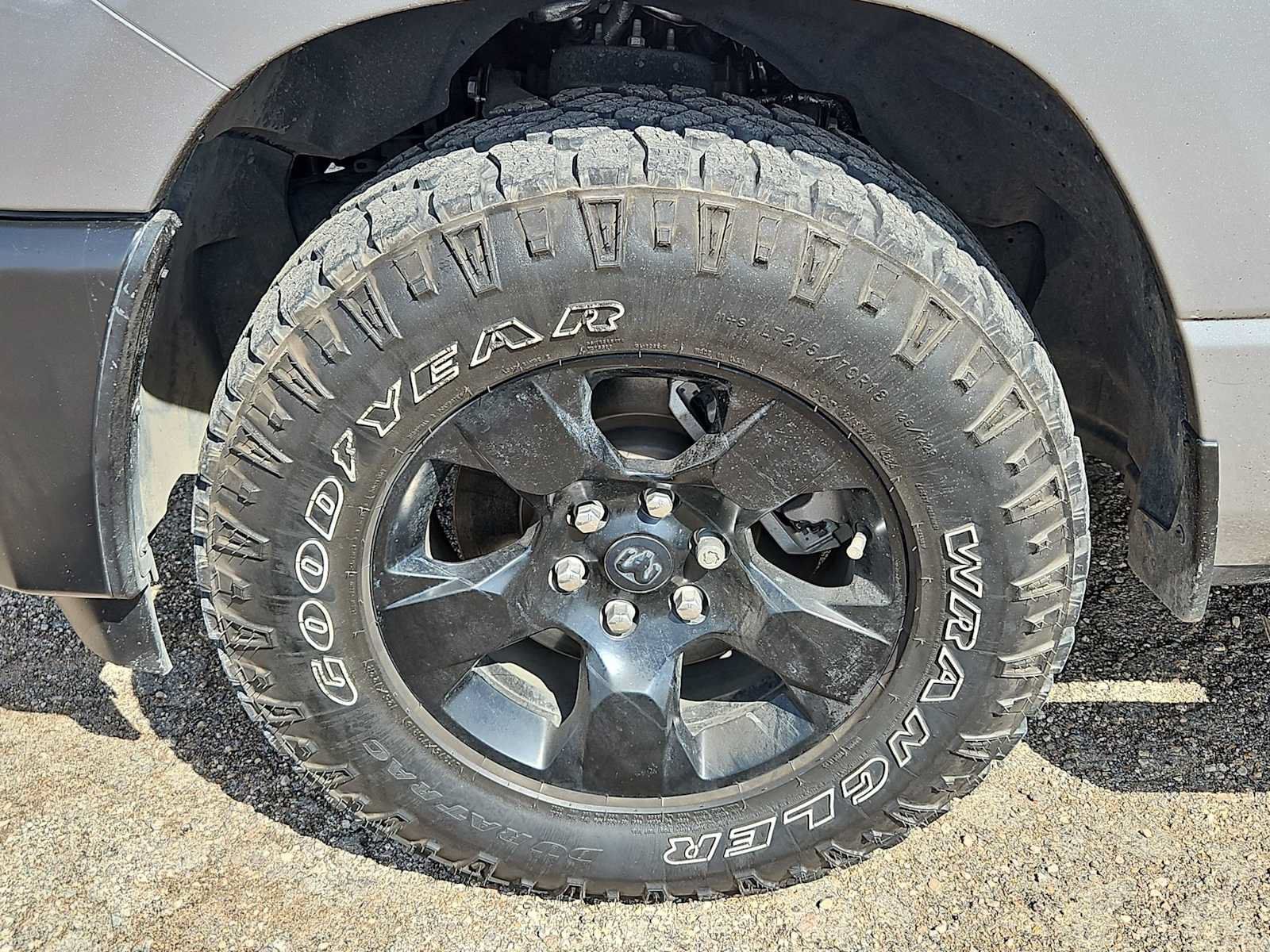 Used 2025 RAM 1500 Warlock AWD/4WD image 12