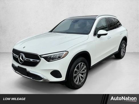 Certified 2026 Mercedes-Benz GLC 300 GLC 300 image 1