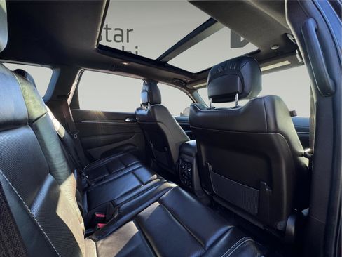 Used 2019 Jeep Grand Cherokee Overland image 22