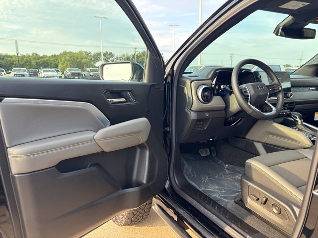 New 2026 Chevrolet Colorado ZR2 w/ Technology Package AWD/4WD image 10