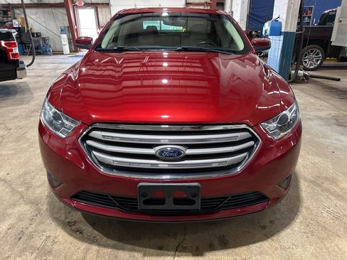 Used 2017 Ford Taurus SEL w/ Equipment Group 201A image 12