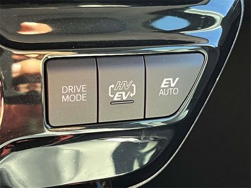 Used 2021 Toyota Prius Prime XLE w/ Carpet Mat Package (TMS) image 27