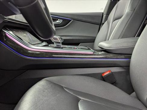 Used 2022 Audi Q8 Premium Plus w/ Premium Plus Package image 39