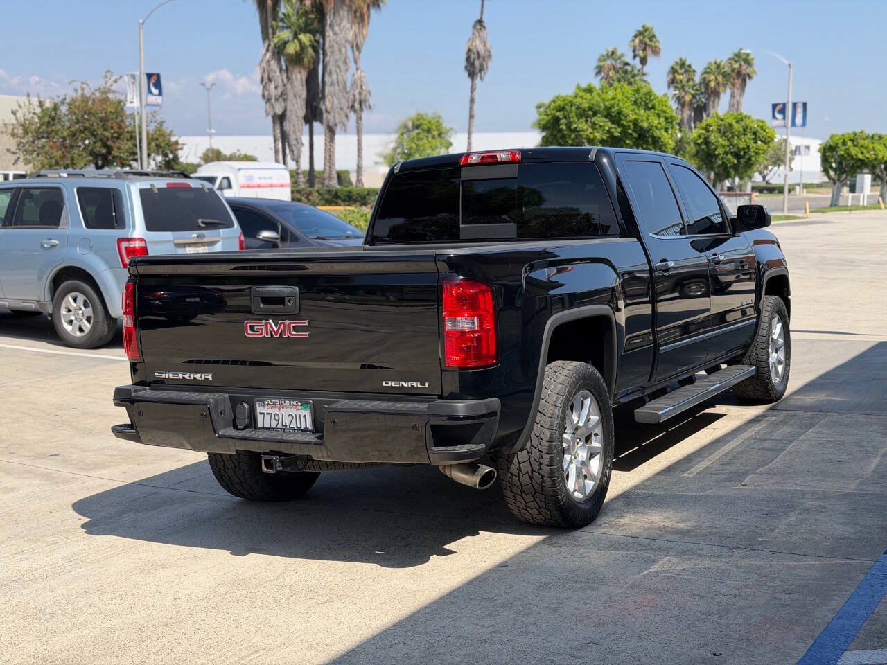 Used 2015 GMC Sierra 1500 Denali w/ Driver Alert Package RWD image 10