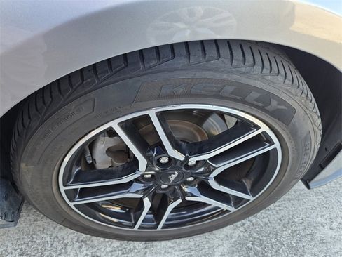 Used 2022 Ford Mustang Premium image 6