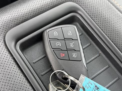 Used 2023 GMC Yukon XL AT4 AWD/4WD image 26
