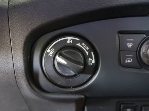 Used 2023 Nissan Frontier PRO-4X w/ Pro Convenience Package AWD/4WD image 25
