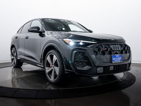 New 2025 Audi SQ5 Premium Plus image 2