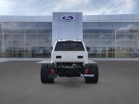 New 2025 Ford F550 XL 4x4 w/ XL Chrome Package image 5