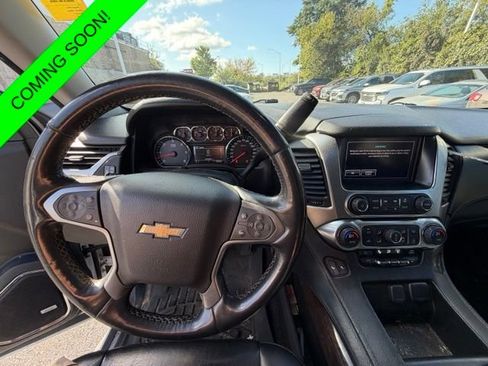 Used 2016 Chevrolet Suburban LT w/ Luxury Package AWD/4WD image 6