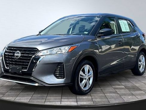 Used 2025 Nissan Kicks Play S FWD image 1