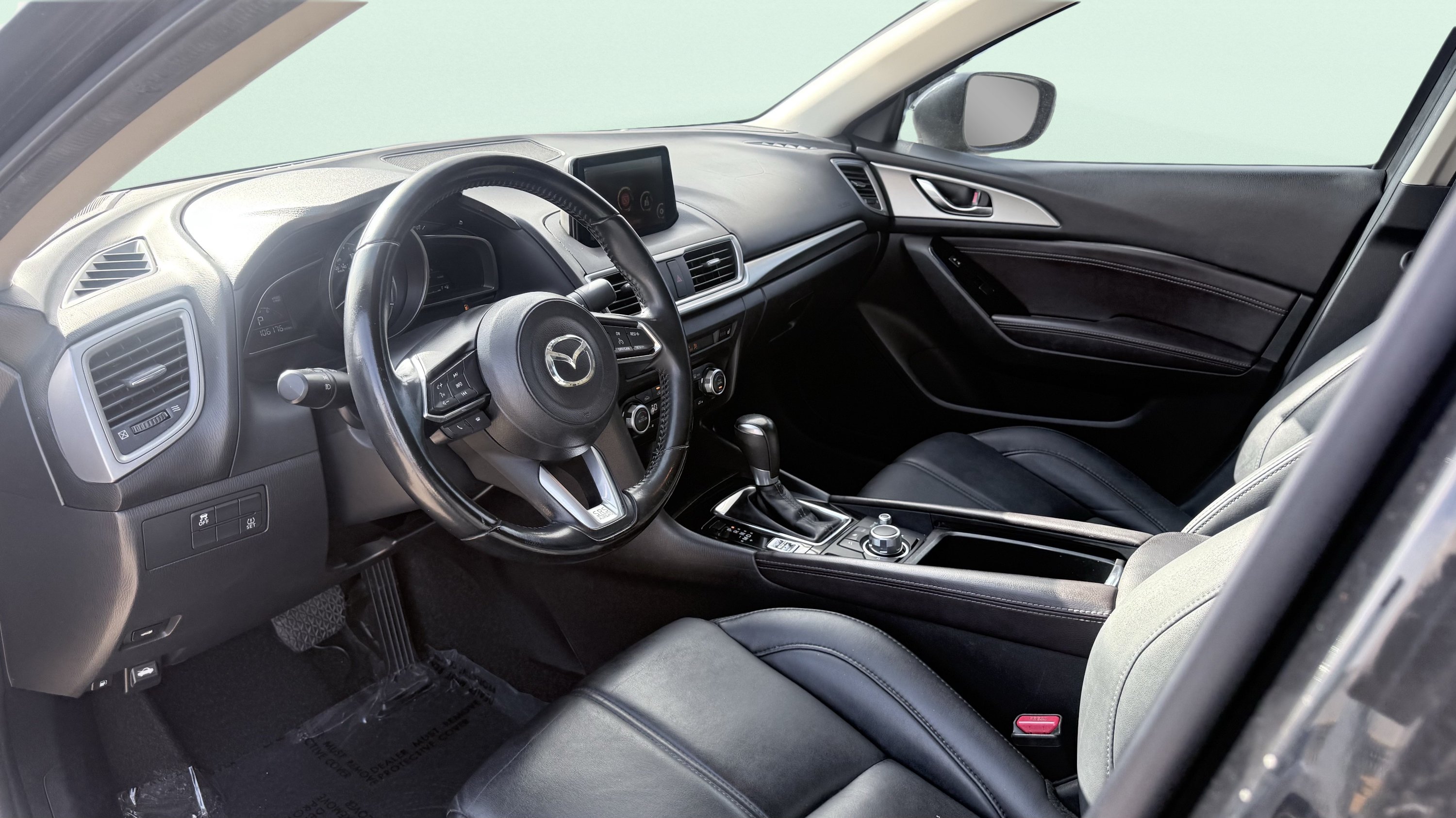 Used 2017 MAZDA MAZDA3 Touring FWD image 19