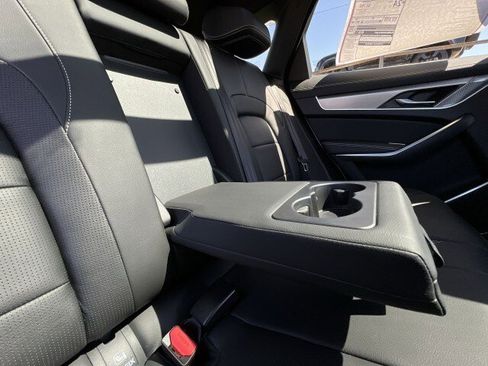 New 2025 Jaguar F-PACE R-Dynamic S image 23