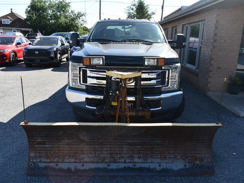 Used 2017 Ford F250 XLT w/ Snow Plow Prep Package AWD/4WD image 2