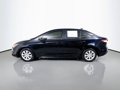 Used 2025 Toyota Corolla LE image 9