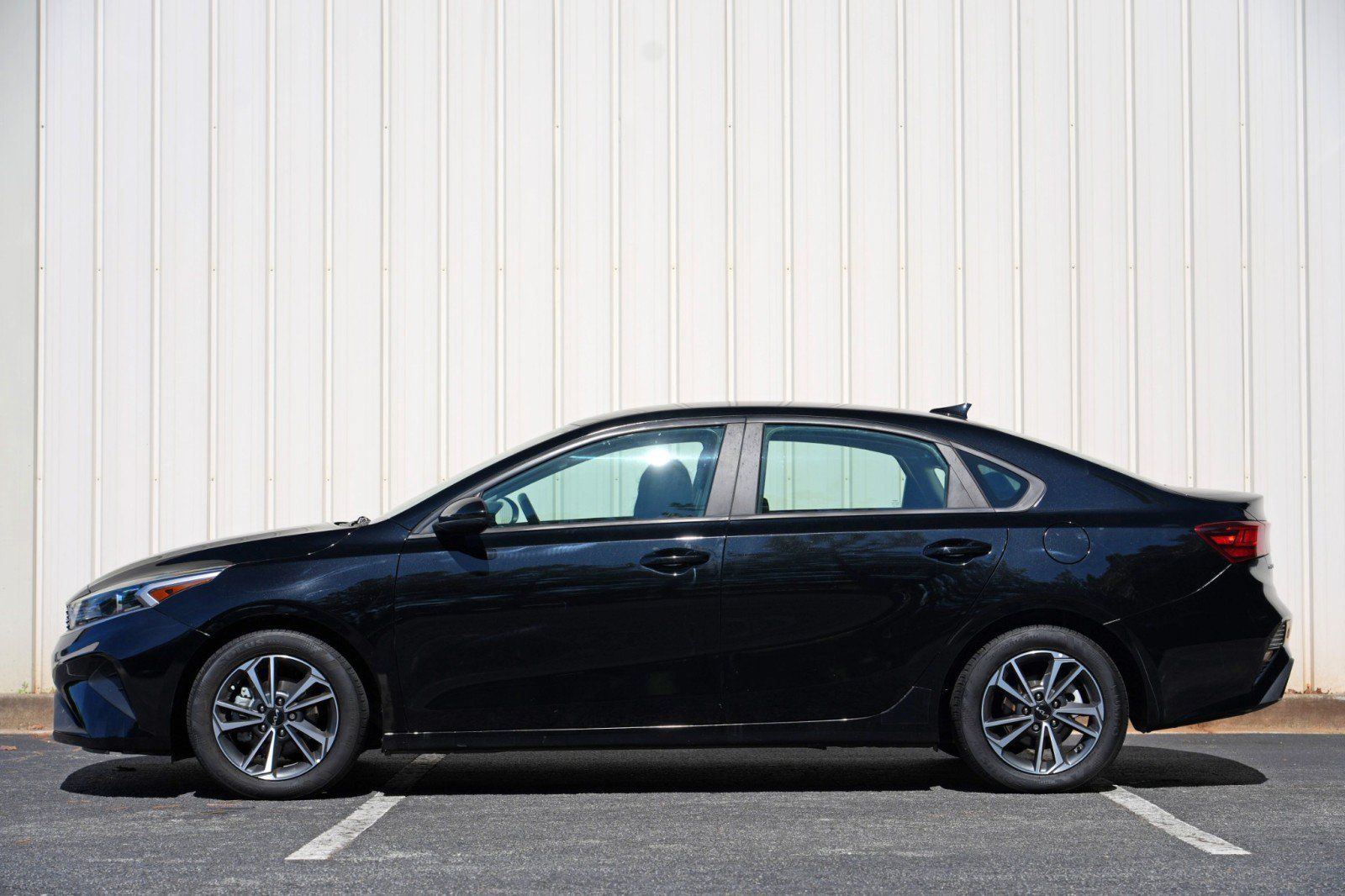 Used 2024 Kia Forte LXS FWD image 8