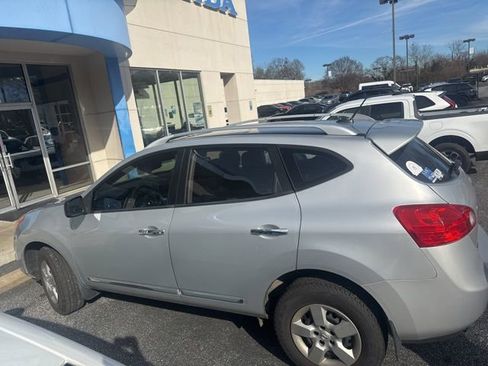 Used 2015 Nissan Rogue S w/ Convenience Package image 3