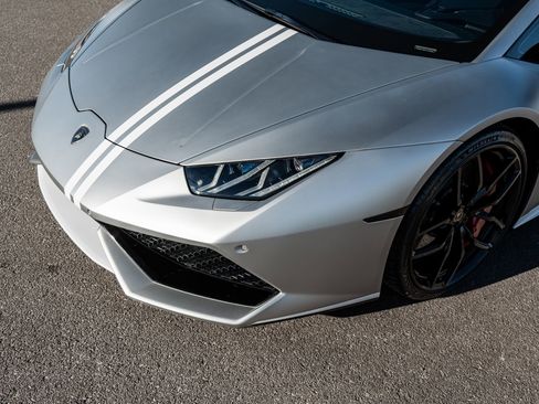 Used 2017 Lamborghini Huracan LP 610-4 Avio image 19