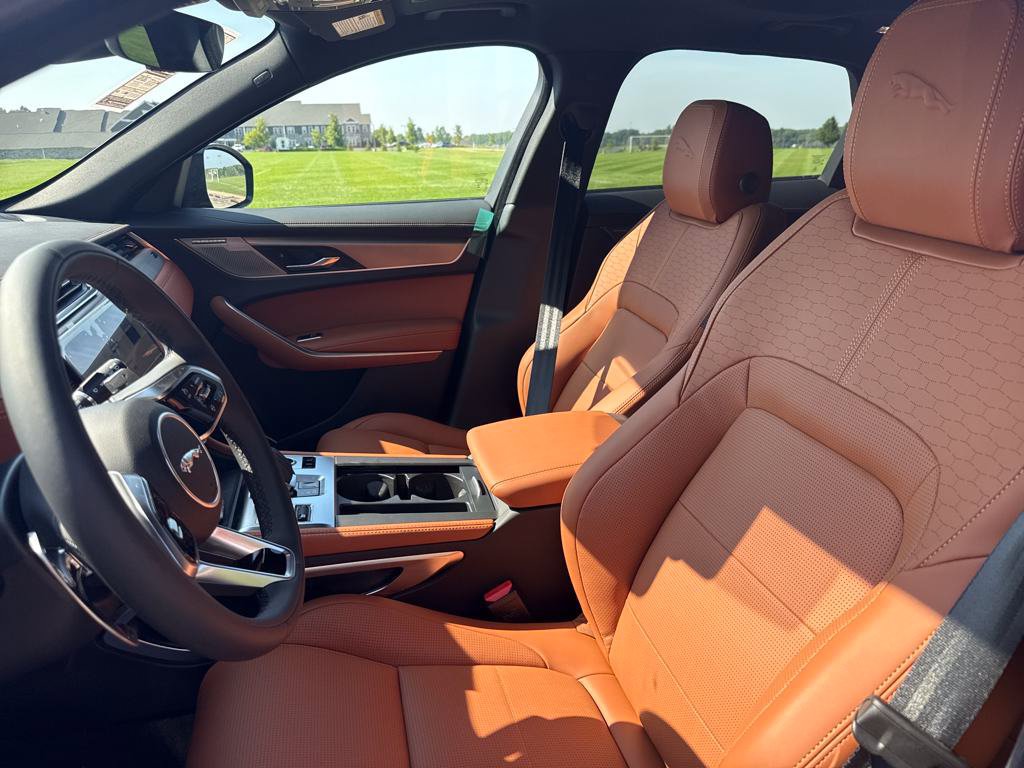 New 2026 Jaguar F-PACE R-Dynamic S AWD/4WD image 11