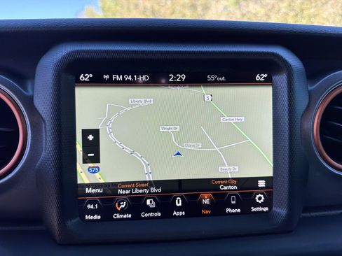 Used 2023 Jeep Gladiator Mojave image 30