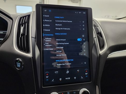 Used 2022 Ford Edge SEL image 47