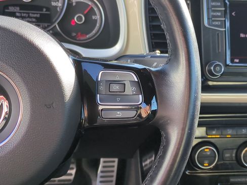 Used 2019 Volkswagen Beetle 2.0T S image 19