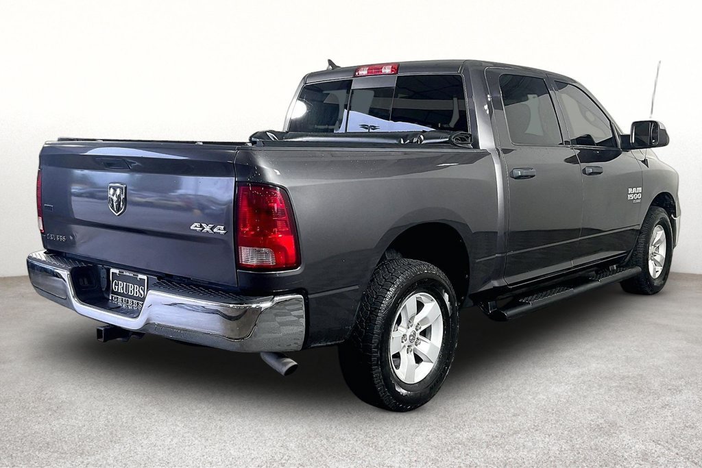 Used 2022 RAM 1500 Classic SLT w/ Electronics Group AWD/4WD image 2