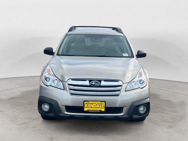 Used 2014 Subaru Outback 2.5i w/ Alloy Wheel Package AWD/4WD image 2