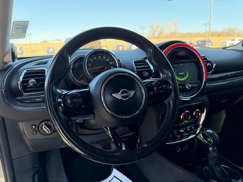 Used 2017 MINI Cooper Clubman S image 16